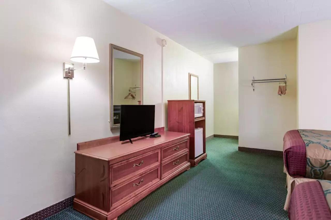 Royal Inn Clearfield Dış mekan fotoğraf